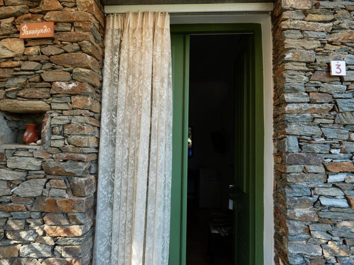 Το Κατἑ Lejlighedshotel Artemonas Eksteriør billede